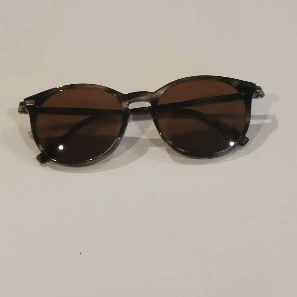Salvatore Ferragamo SF911S 002 Brown Tortoise Sunglasses 53x18x145 Made in Italy